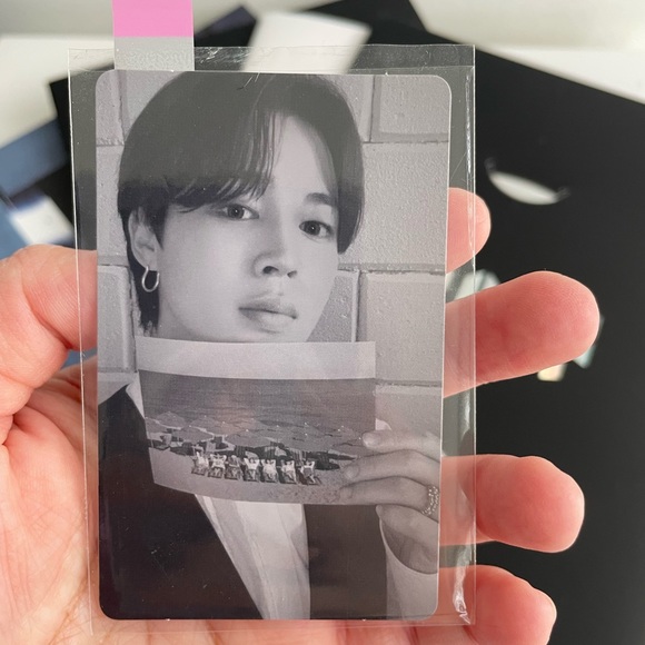 BTS Proof Standard edition with full inclusions - Picture 2 of 4